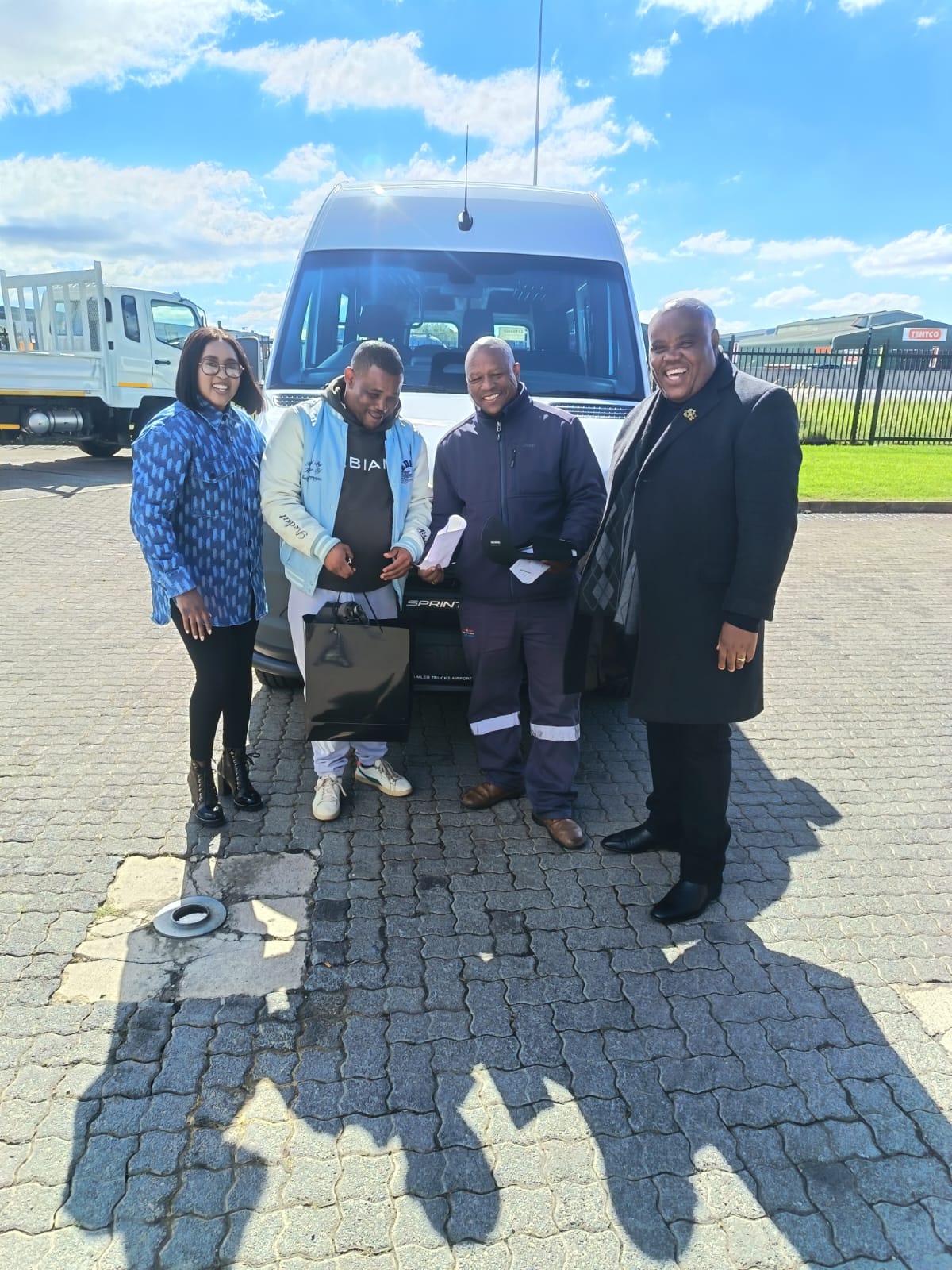 Bantu Bus Delivery 222 (5)
